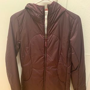 LULULEMON BURGUNDY SIZE 2 JACKET